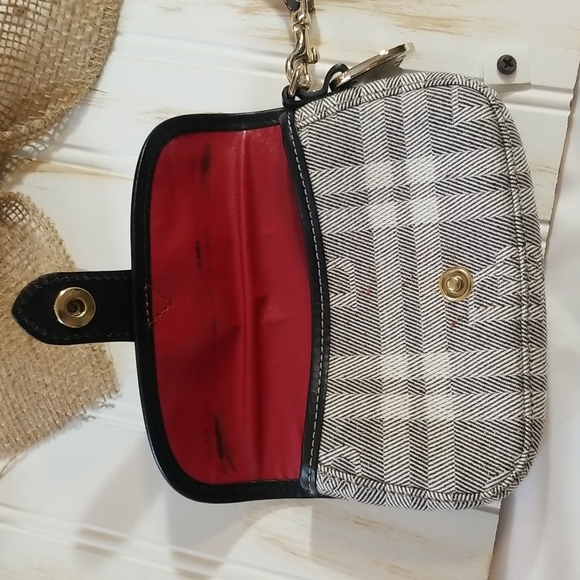 DOONEY AND BOURKE VINTAGE WRISTLET IN BLACK AND WHITE - Picture 4 of 8